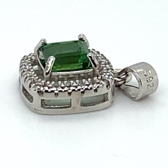 Mint Green Tourmaline 1.01ct White Gold Finish Solid 925 Sterling Silver pendant - Picture 5 of 6